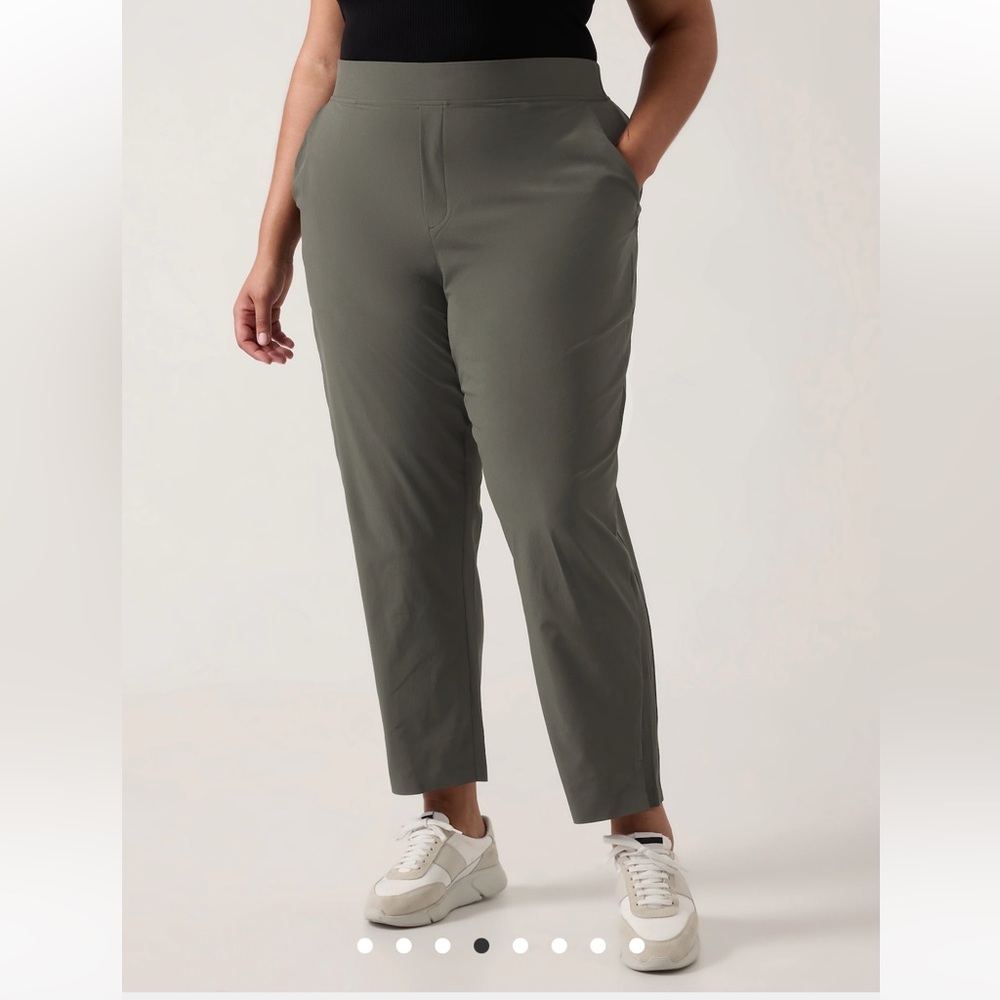 Athleta Brooklyn Mid Rise Ankle Pant size 20